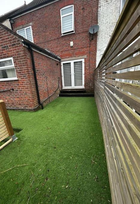 Lovely 5Br Home In Manchester. Close To The City 外观 照片