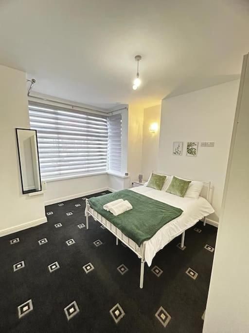 Lovely 5Br Home In Manchester. Close To The City 外观 照片