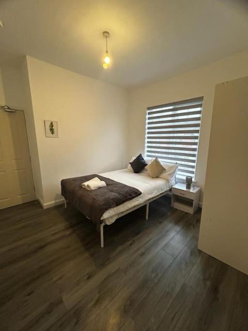 Lovely 5Br Home In Manchester. Close To The City 外观 照片